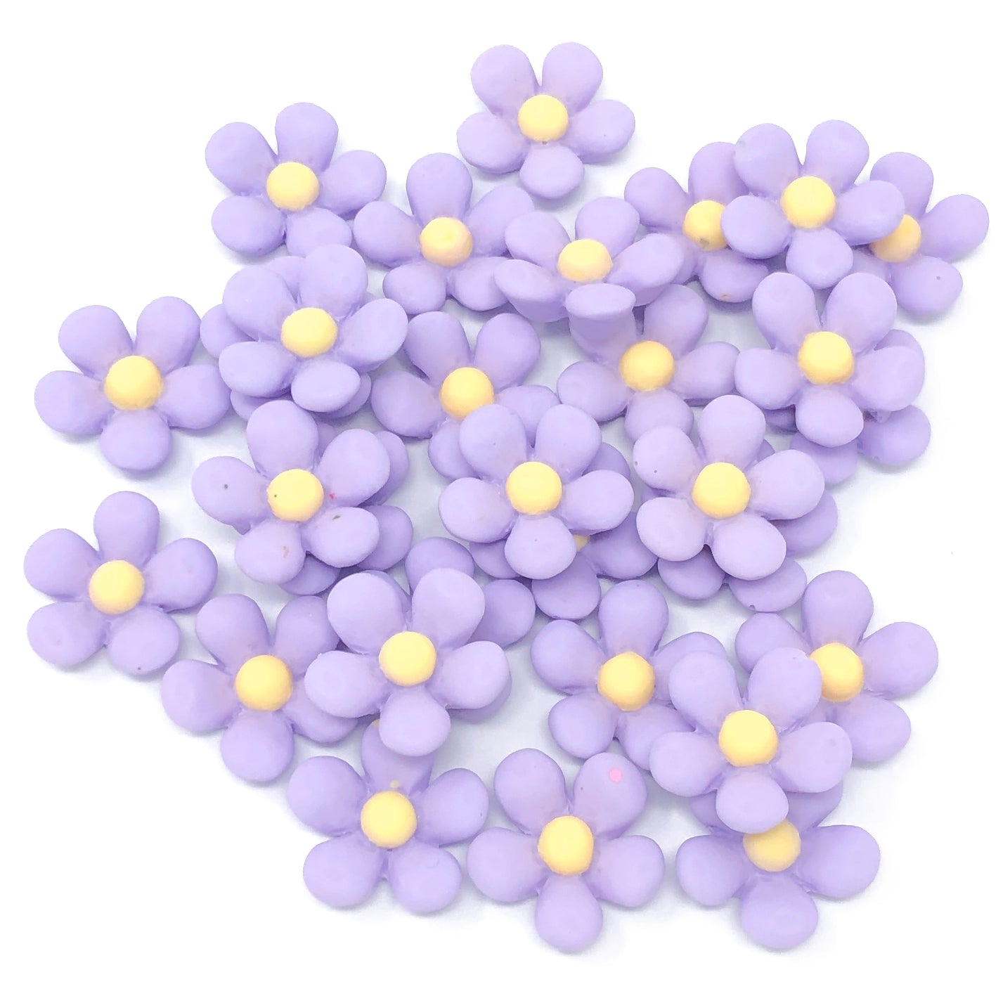 Lilac 18mm Soft Feel Daisy Flatbacks - Pack of 30