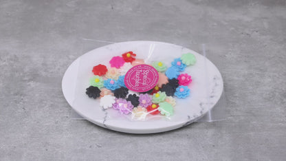 13mm Resin Flower Flatbacks - Pack of 40