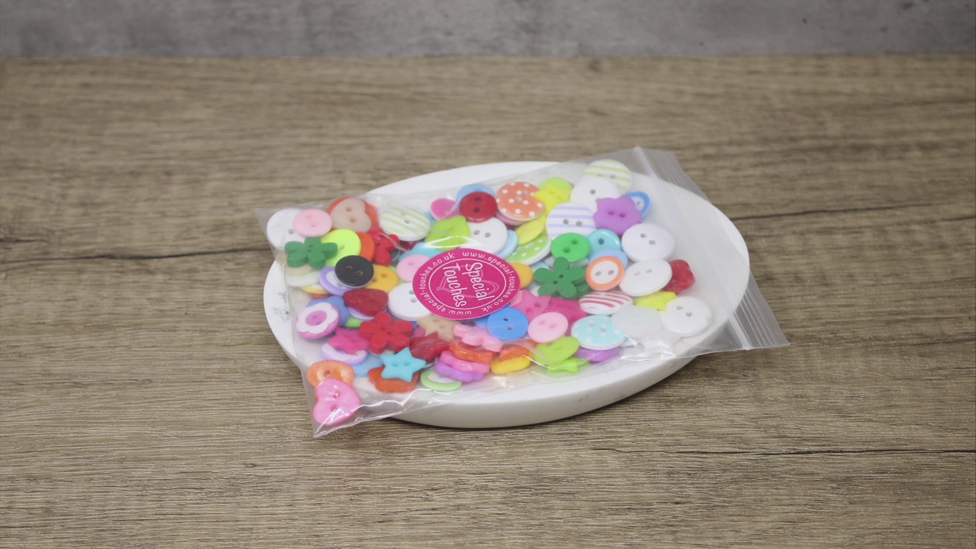 150 Mix Wood Acrylic & Resin Buttons