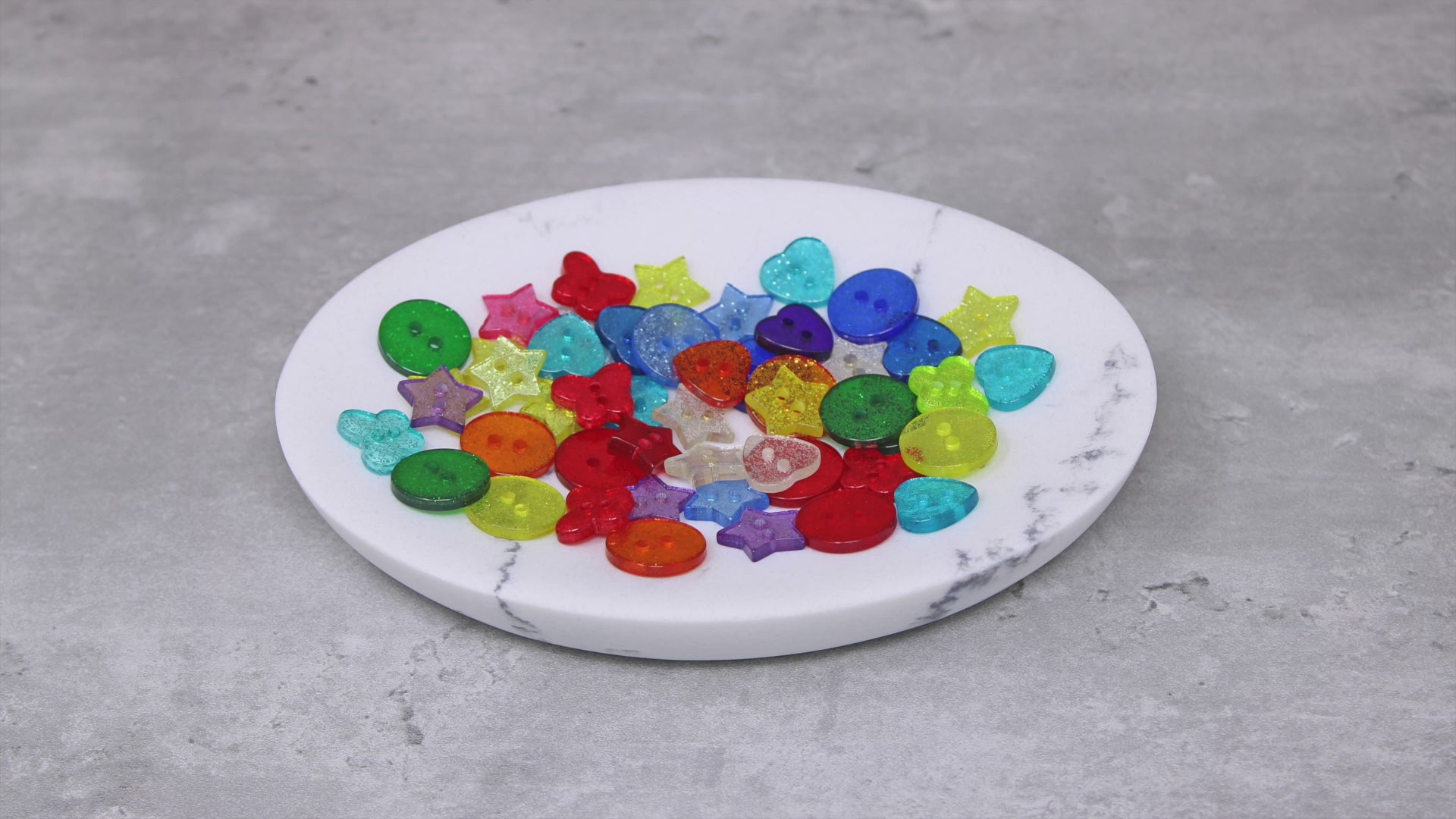 Multicoloured 50 Mix Glitter Mix Shape 13mm Resin Buttons